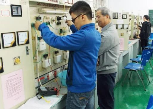 　　淮安低壓電工證多少分及格?