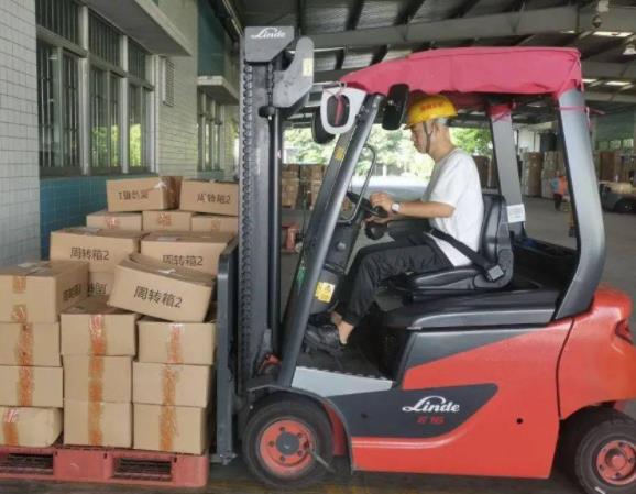 　　濱州叉車沒有操作證怎么處罰