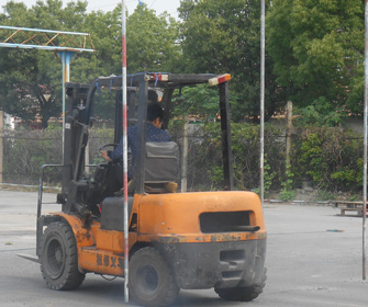 叉車