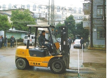 叉車