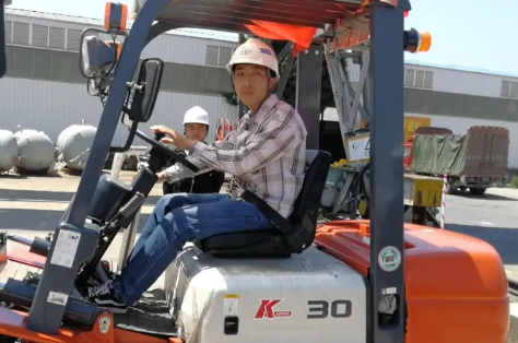 叉車