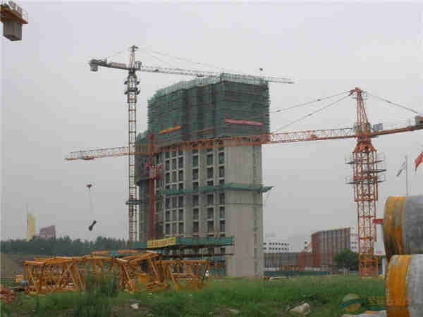 塔吊司機(jī)