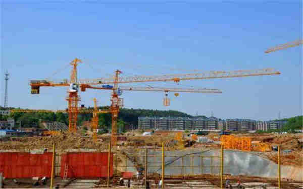 塔吊司機(jī)