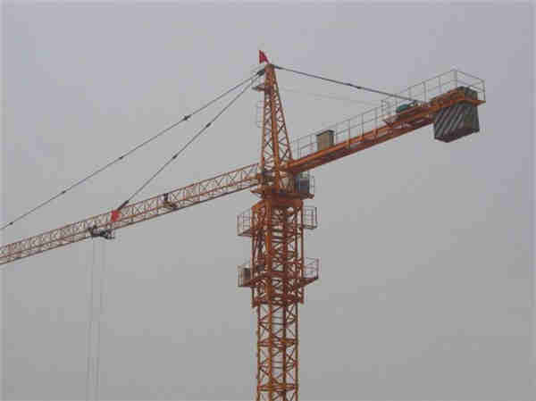 塔吊司機(jī)