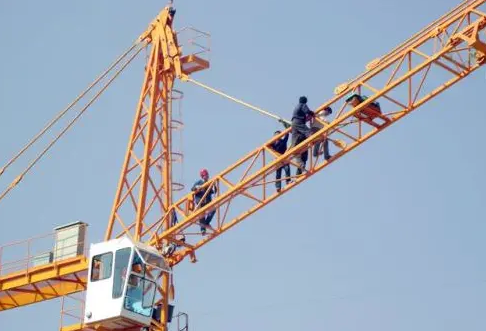 塔吊司機(jī)